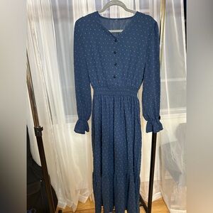 Elegant Blue Long-Sleeve Dress NEW